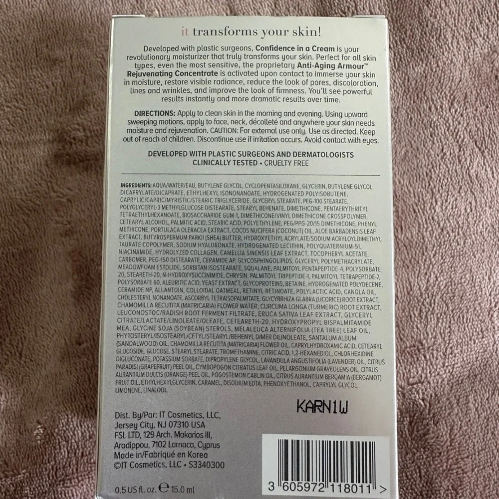 IT‎ Cosmetics Confidence in a Cream Transforming Moisturizing Cream 0.5 fl oz